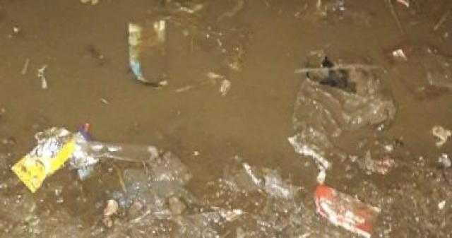 استغاثة عاجلة.. مواطن يشكو من رشيح مياه جوفية بالمنيا