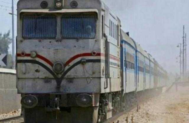 «خط أحمر» يرصد مواعيد القطارات المتجهة من القاهرة إلى المحافظات اليوم