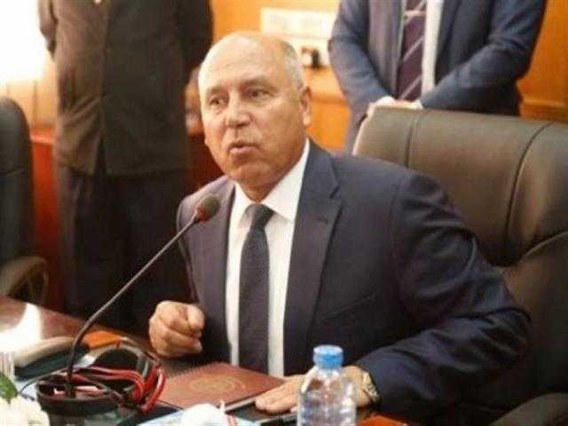 بعد واقعتي ”سيجارة وتذكرة الموت”.. 4 توجيهات من وزير النقل لتفادي مشادات الركاب والكمسرية بالقطارات