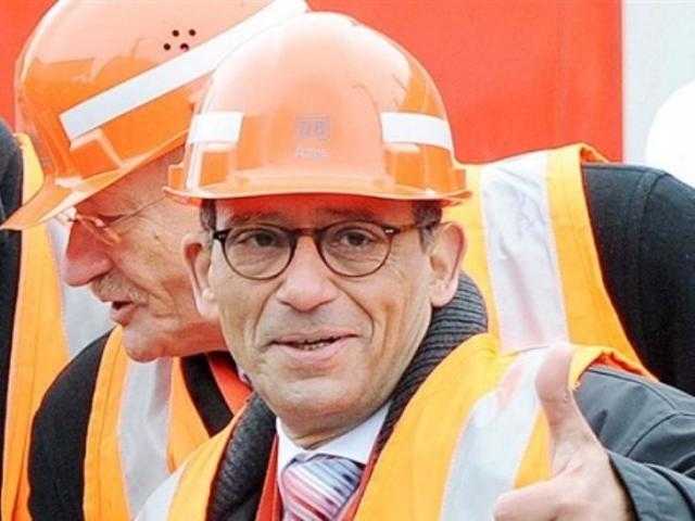 هانى عازر: «مفيش حاجة مستحيلة..أنا بدأت من الصفر في ألمانيا» (فيديو)