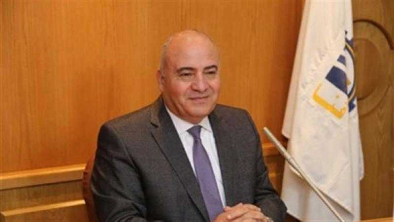 محافظ قنا يتفقد مشروعات الأمن الغذائي بمنطقة المعنا لمتابعة سير العمل