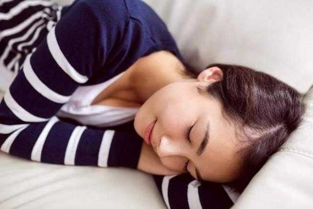 تسبب جلطة بالمخ.. دراسة تحذر من آثار القيلولة المنتظمة