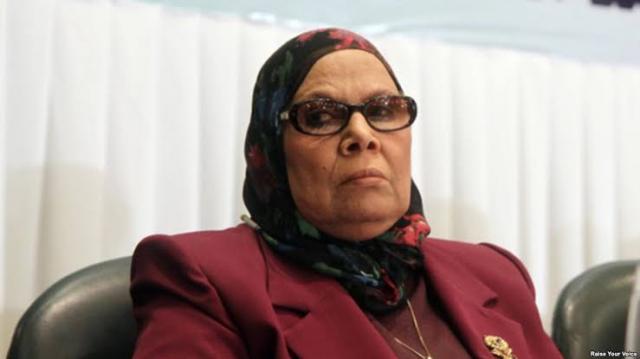 امنة نصير