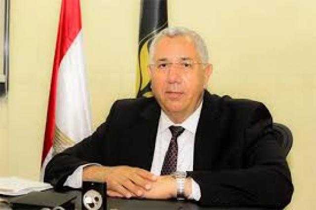 من هو السيد القصير وزير الزراعة الجديد؟ (بروفايل)