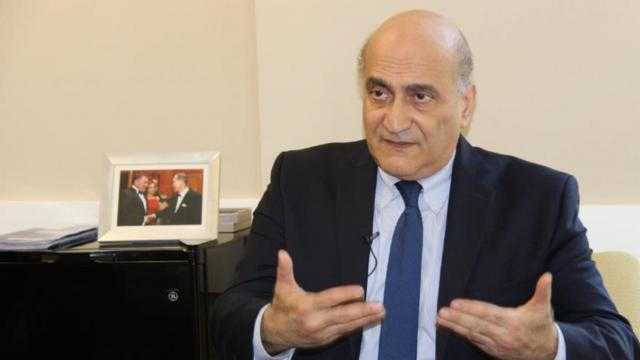 وليد فارس: المناوشات بين أمريكا وطهران لا تؤثر على شعبية ترامب