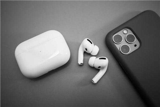 لماذا يشتكي مستخدمي AirPods Pro من ضعف خاصية إلغاء الضوضاء؟.. إليك الإجابة