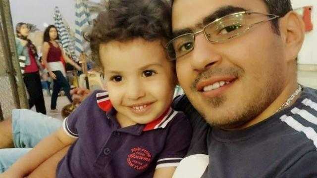 زوجة الشهيد رامى هلال: ابنى الأصغر يبحث عن والده في كل من حوله