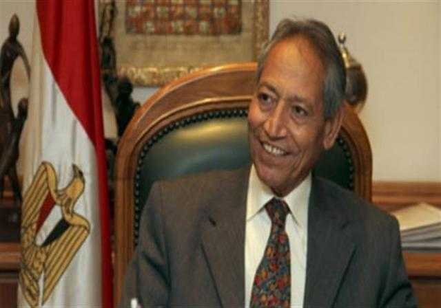 عبدالخالق يكشف تفاصيل خلافات الإخوان مع حكومة عصام شرف