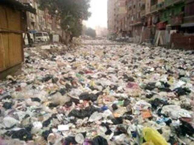 بالفيديو : أهالى العسيلى ببرك الخيام بالجيزة يستغيثون من مصرف الموت والأمراض