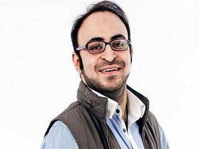 أحمد يونس يقدم ”أتوبيس السعادة” على ”دي إم سي”