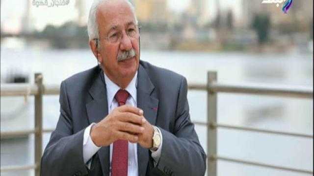 بالفيديو.. المؤرخ علي الحفناوي يكشف تاريخ عائلته مع فرنسا