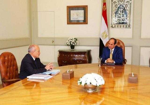 بالفيديو ..وزير الإنتاج الحربي: الرئيس السيسي عايز يطير بالبلد