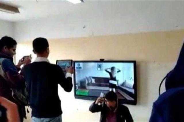 بالفيديو.. أحمد موسى عن واقعة مشاهدة طلاب فيديو لراقصة: صعقت