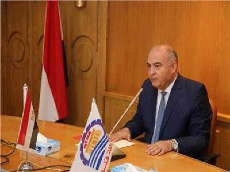 محافظ قنا يوجه بسرعة تقنين أوضاع الكنائس مع مراجعة إجراءات الحماية المدنية