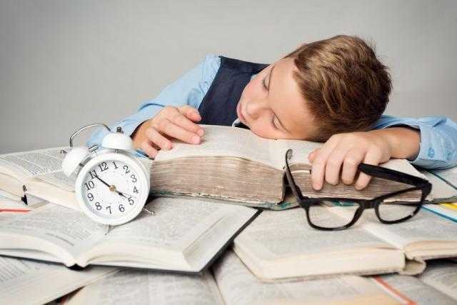 مفاجأة لا تعرفها عن أعراض وأسباب النوم القهري