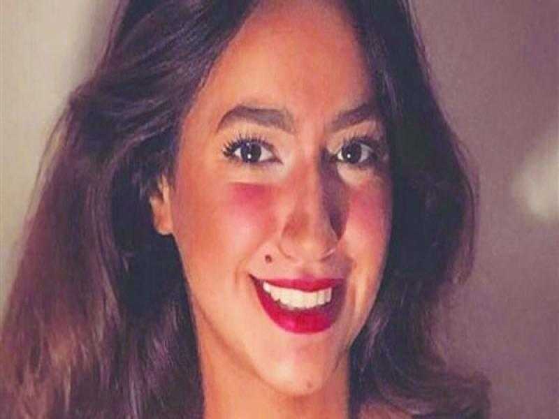 هند عبدالحليم تخطف الأنظار بنقشة الزيبرا