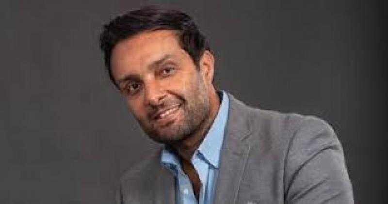 بموت .. وائل عبد العزيز يشارك متابعيه صورة من الجيم