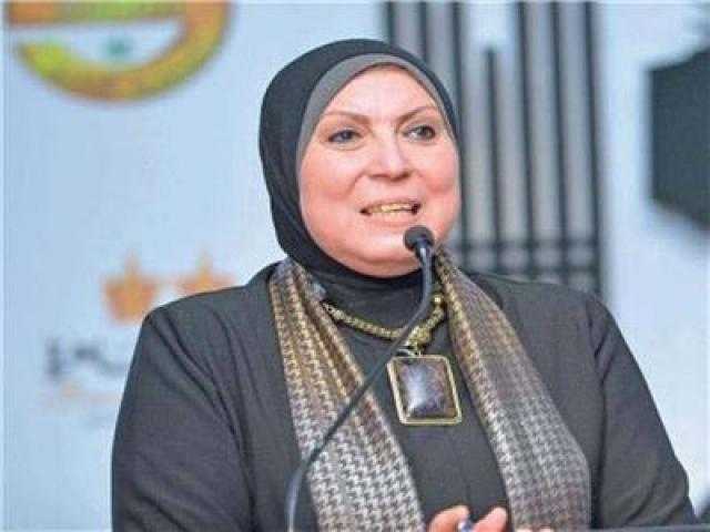 وزيرة التجارة: «السيسى وجهنا بتلبية رغبة سيدة الميكروباص»