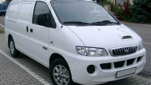 91.5 ألف جنيه سعر هيونداي H1 GRXSTARCXموديل 2006 في مزاد حكومي