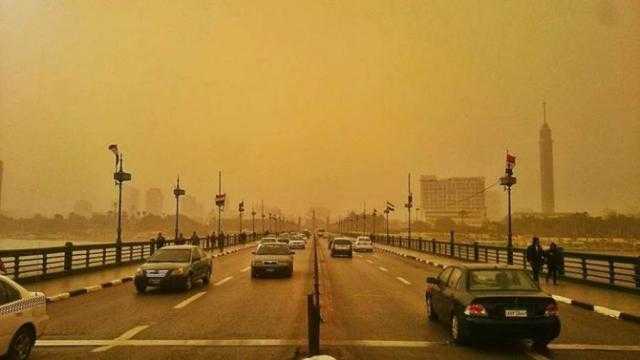 الأرصاد الجوية تكشف عن موعد بداية موجة الطقس السيئ.. فيديو
