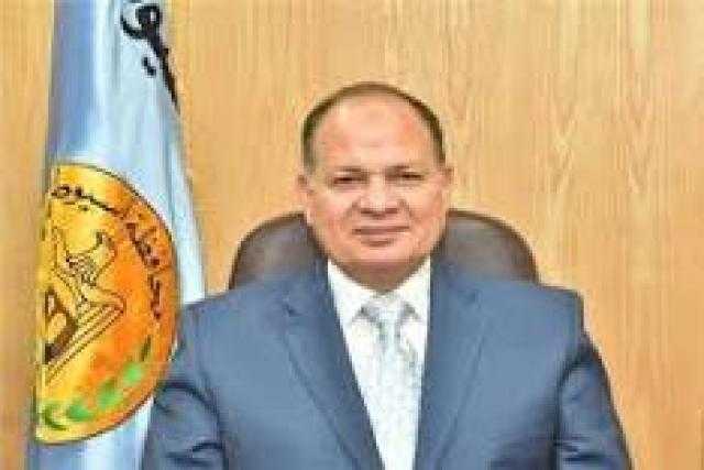 محمد موسى: محافظ أسيوط «راجل واخد على شغل الشارع طول عمره».. فيديو