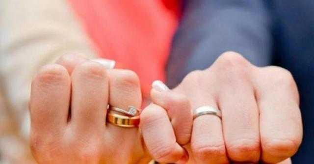 بالفيديو.. توقف عقود الزواج والطلاق في المغرب