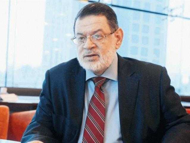 ثروت الخرباوي يوضح سبب انزعاج ”الإخوان” من الدعاء بصوت السيسي.. فيديو