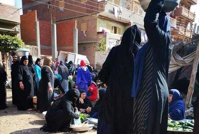 قارئ يشكو من الأسواق العشوائية بسوق برهيم بمنوف