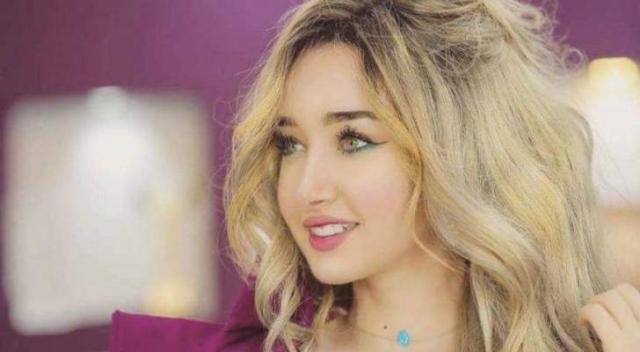 هنا الزاهد
