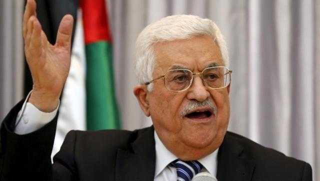 الرئيس الفلسطيني يمنح الراحل صائب عريقات وسام نجمة الشرف