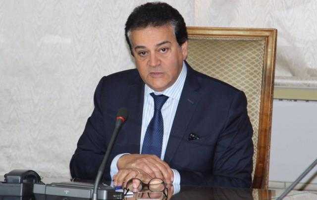 وزير التعليم العالي يكشف تفاصيل قرارات إلغاء امتحانات النقل بالجامعات.. فيديو