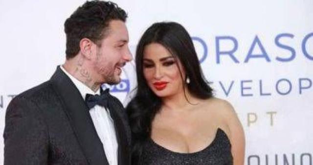 الفيشاوي وزوجته