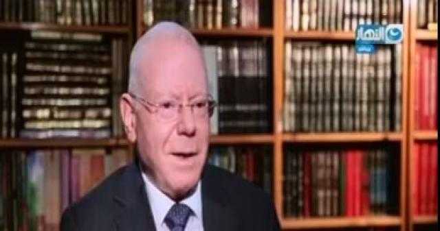 أستاذ علم فيروسات يحذر المواطنين من هذا الأمر لمكافحة كورونا