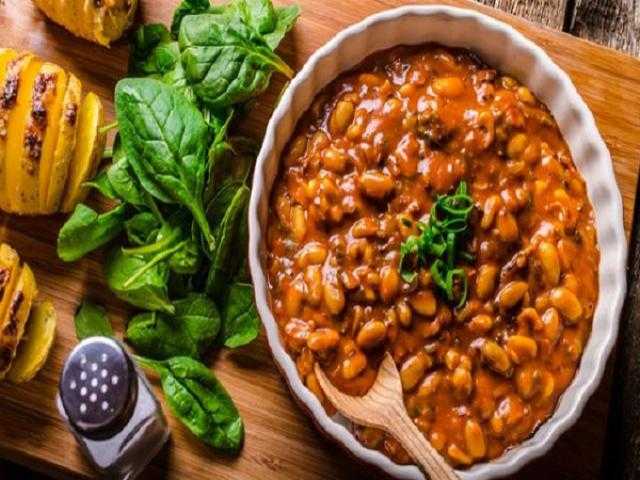 طبق الفول مسيطر على السحور.. تعرف على فوائده