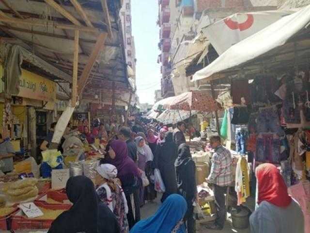 أهالي الإسكندرية يشكون التكدس بسوق أبو سليمان