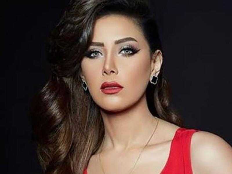 هبة عبدالعزيز تخطف أنظار متابعيها بهذه الإطلالة