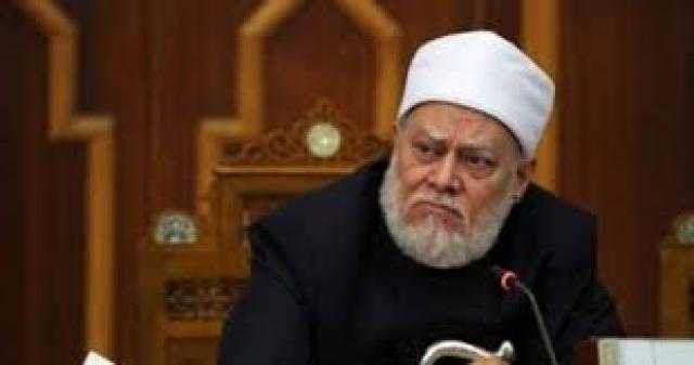 علي جمعة يوضح صحة الصوم على أذان الفجر من خلال التليفزيون