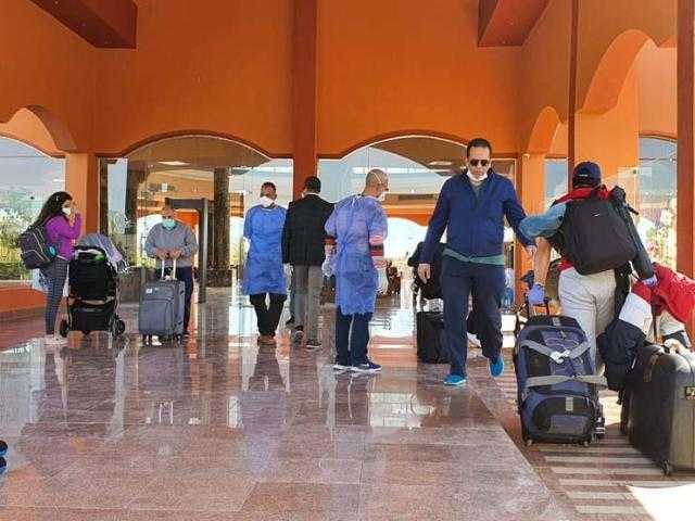 محافظ البحر الأحمر: استقبلنا 5 آلاف عائد من الخارج.. ورصدنا حالات مصابة بكورونا.. فيديو