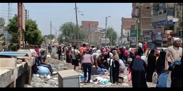 شكوى من ازدحام سوق الأحد بشبين القناطر