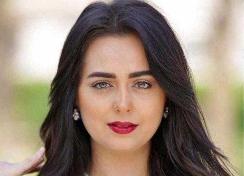 هبة مجدى تتألق في إطلالة أنيقة وبملامح هادئة