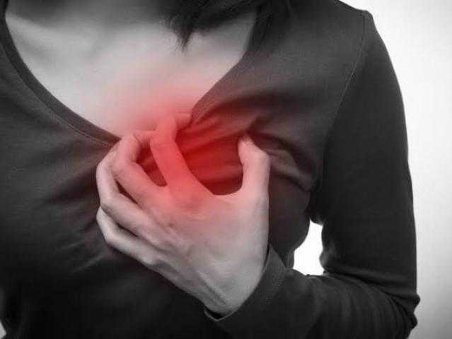 دراسة: النساء أقل عرضة للإصابة بأمراض القلب مقارنة بالرجال