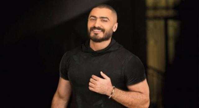 تامر حسني: قدرت أخلي Akon يغني عربي وSnoop Dogg يلبس جلابية
