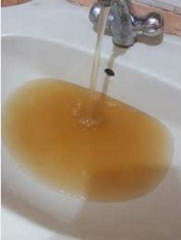 أهالي سفلاق بسوهاج يشكون من تلوث مياه الشرب