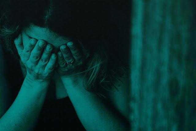 متى يحق للمرأة طلب الطلاق للهجر؟