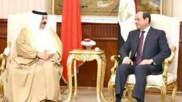 مباحثات السيسي مع العاهل البحريني بشأن كورونا تتصدر عناوين الصحف