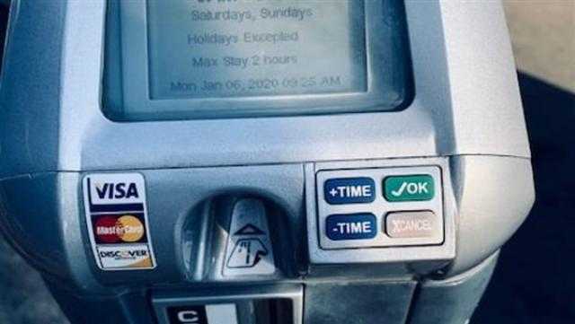 خدمة جديدة في شوارع نيويورك تتيح ركن السيارات عبر الهواتف المحمولة