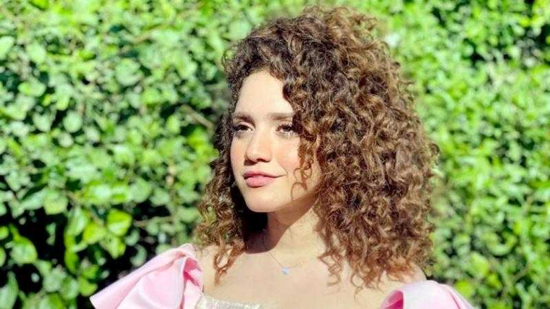 رنا رئيس تجذب الأنظار برفقة كريم فهمي عبر تيك توك.. شاهد