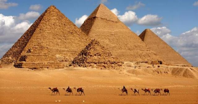 الأهرامات