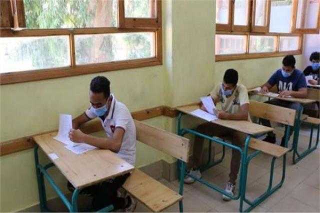 بسبب صعوبة امتحان الفيزياء.. التعليم: «هنلغي السؤال الصعب».. فيديو
