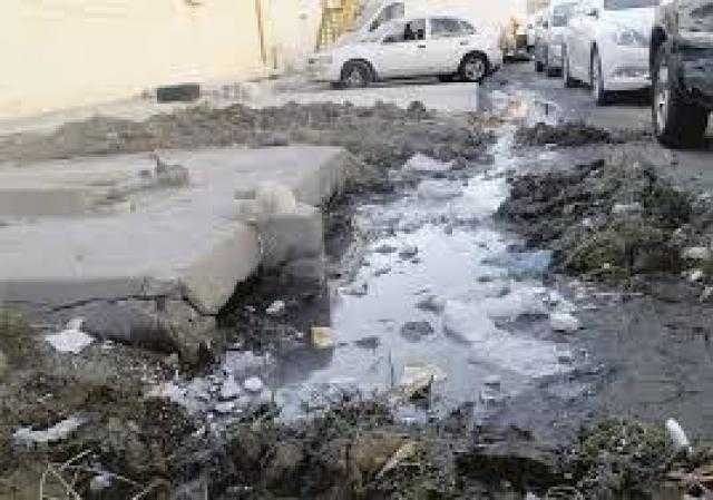 شارع الرشاد بالمطرية غارق بمياه الصرف الصحى